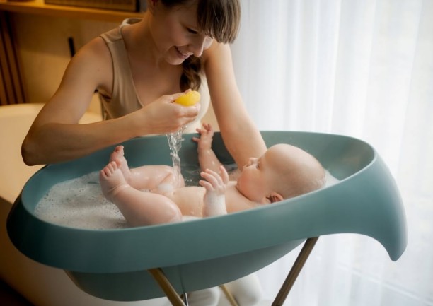 Ergonomická vanička Teggi navržená fyzioterapeuty